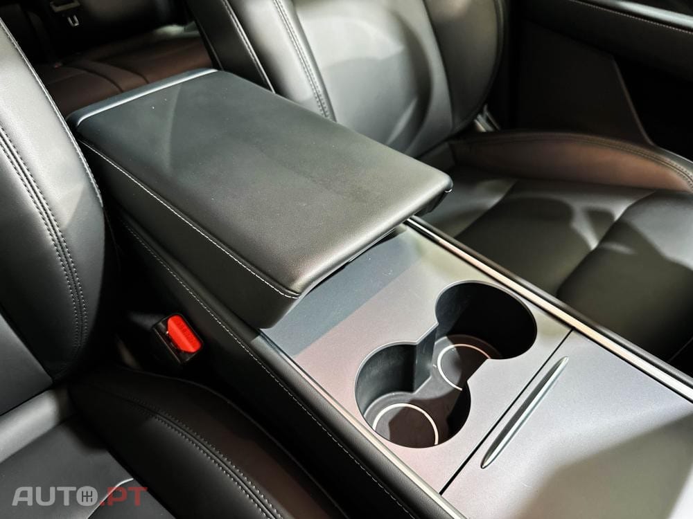 Tesla Model Y Long Range Dual Motor AWD