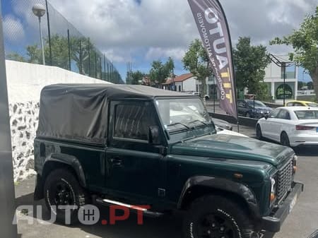 Land Rover Defender 90 SW 2.4 CRD S