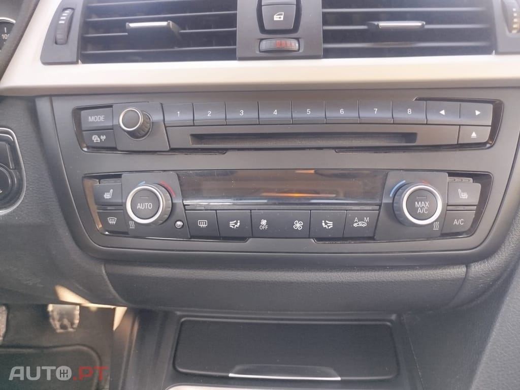 BMW 318 d Touring Line Luxury