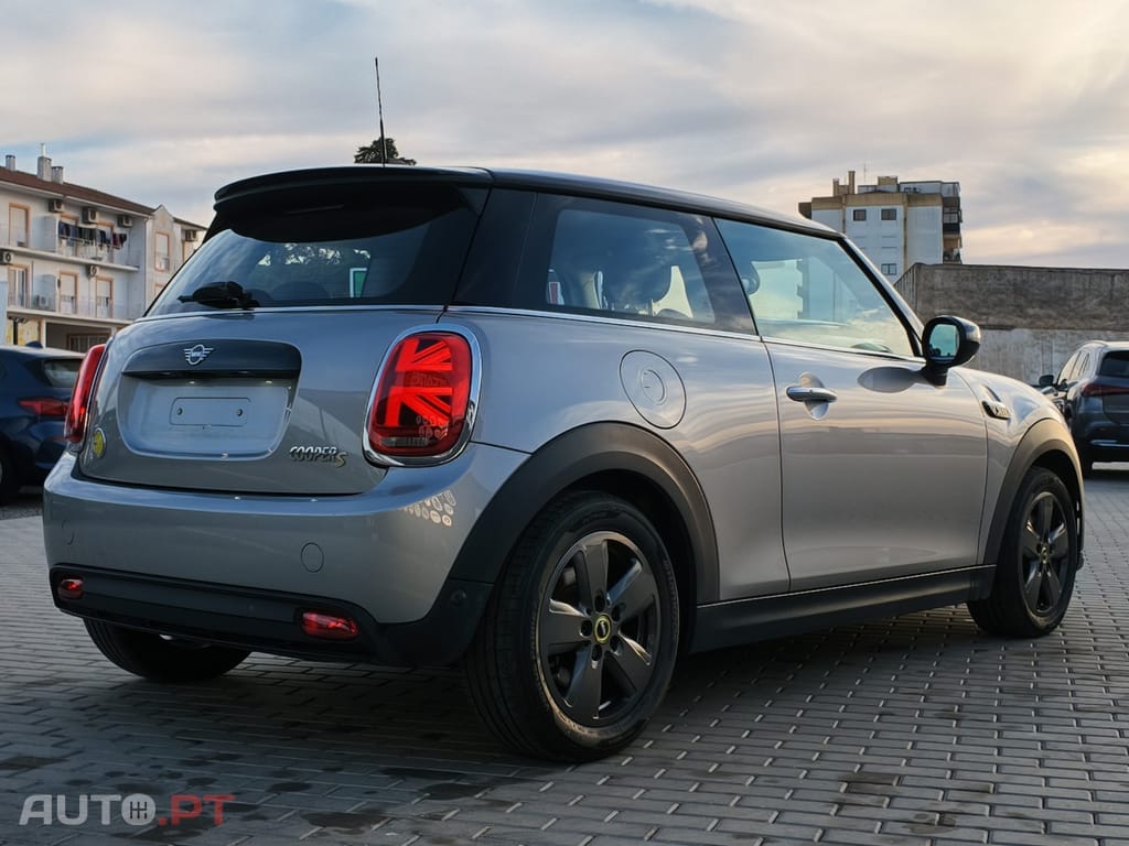 MINI Cooper SE Classic