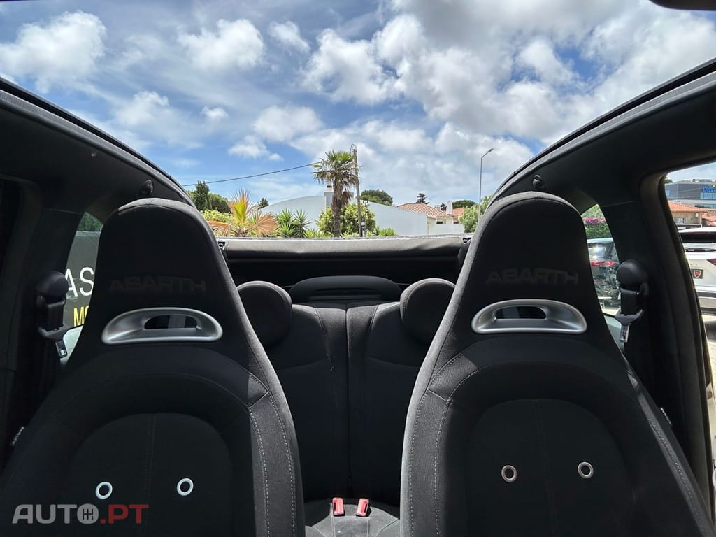 Abarth 595C 1.4 T-Jet Pista