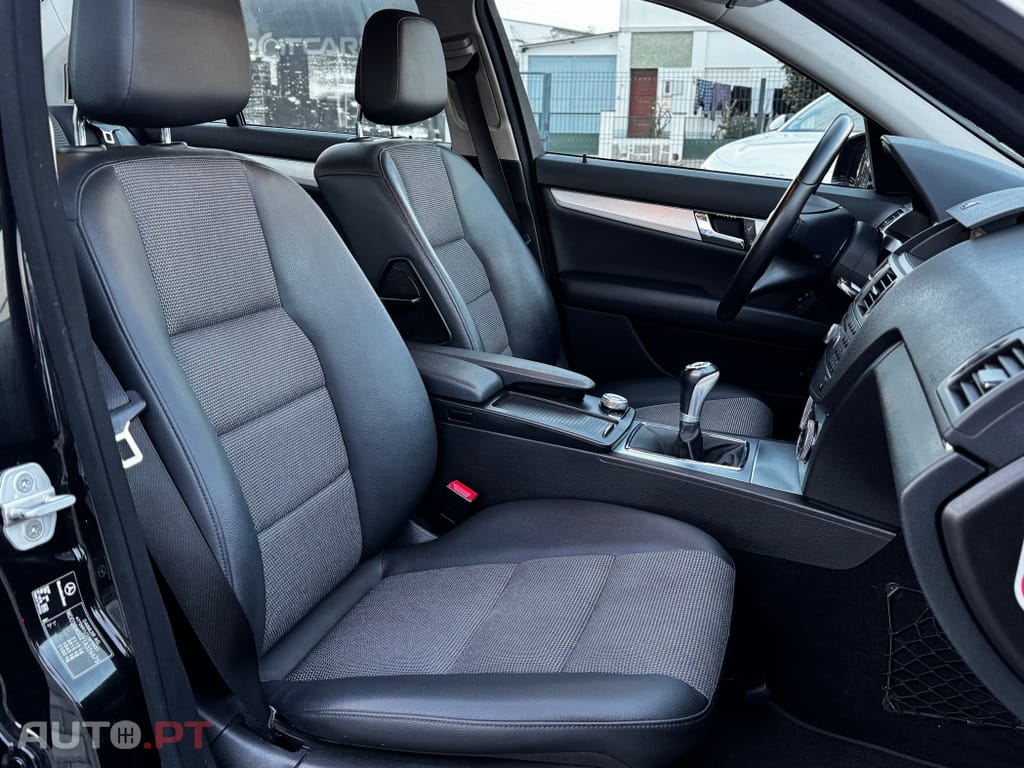 Mercedes-Benz C 220 CDi Avantgarde BlueEfficiency
