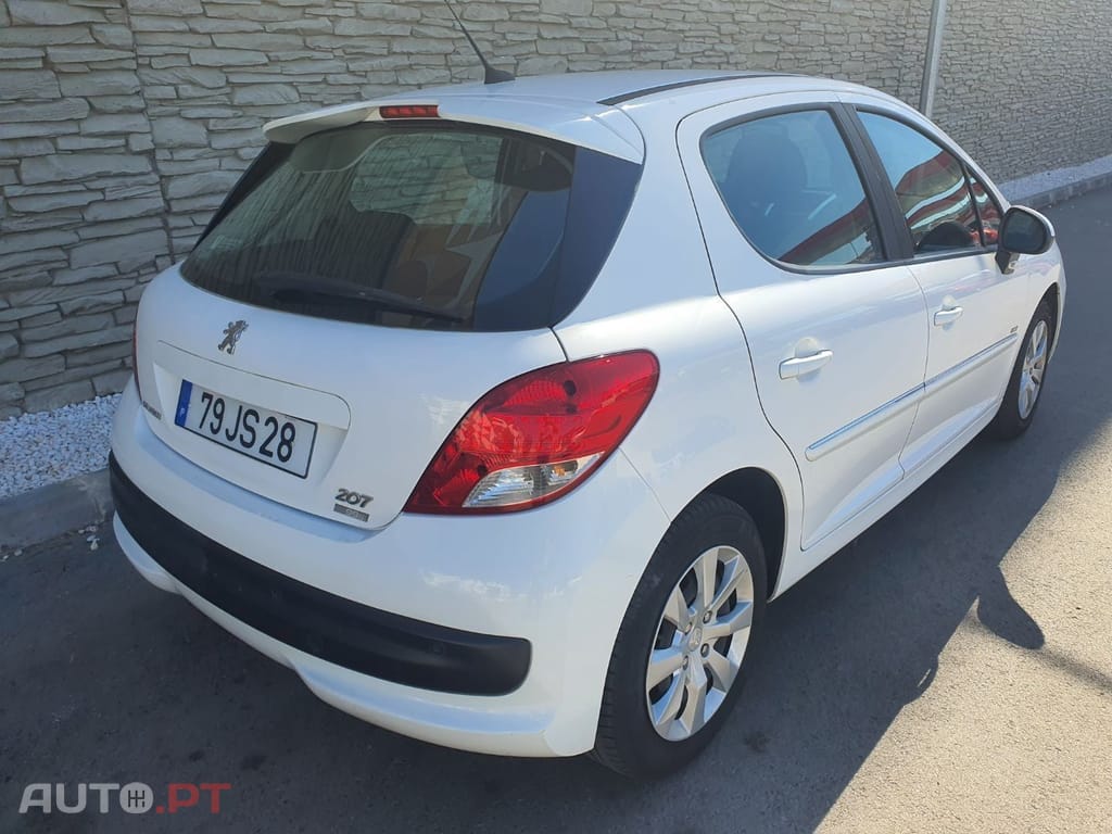 Peugeot 207 1.6 HDi 99g