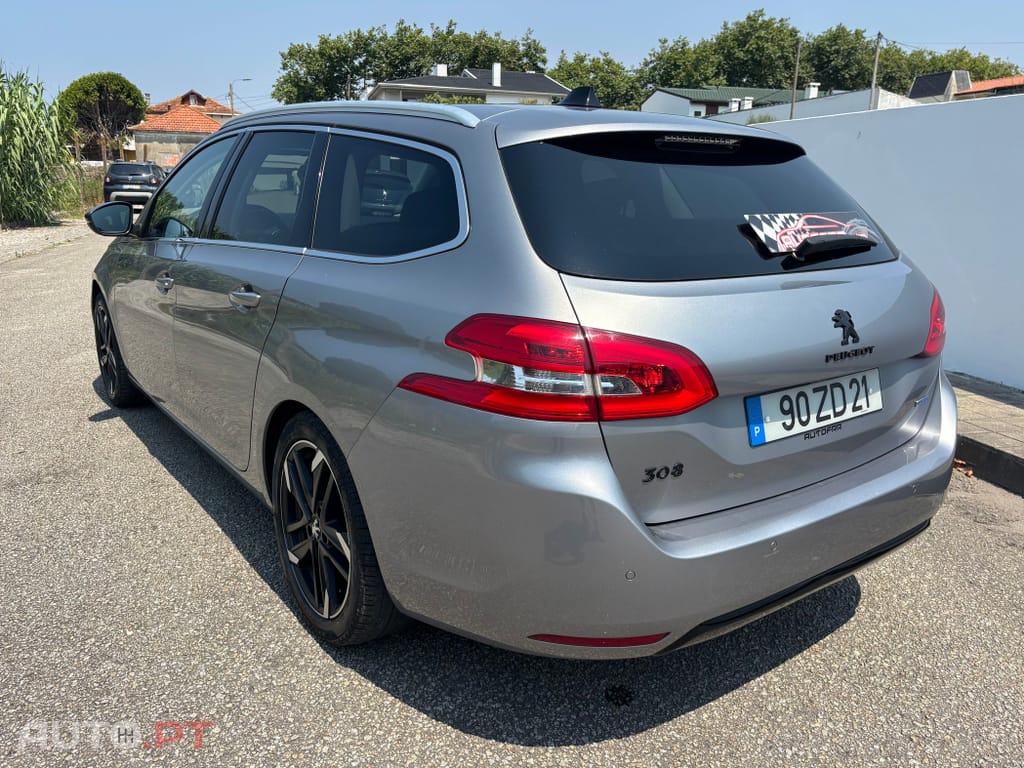 Peugeot 308 1.6 BlueHDi Allure J17
