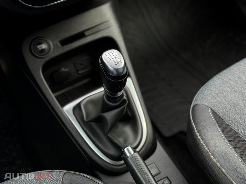 Renault Captur 1.2 TCe Initiale Paris