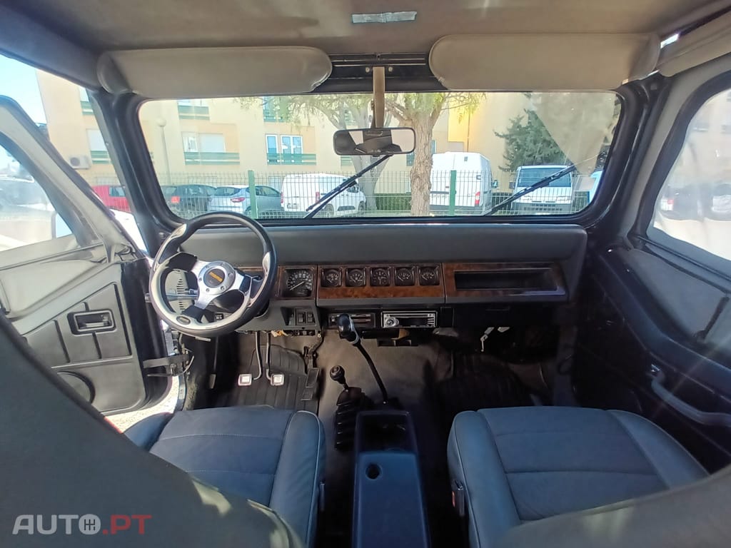 Jeep Wrangler YJ
