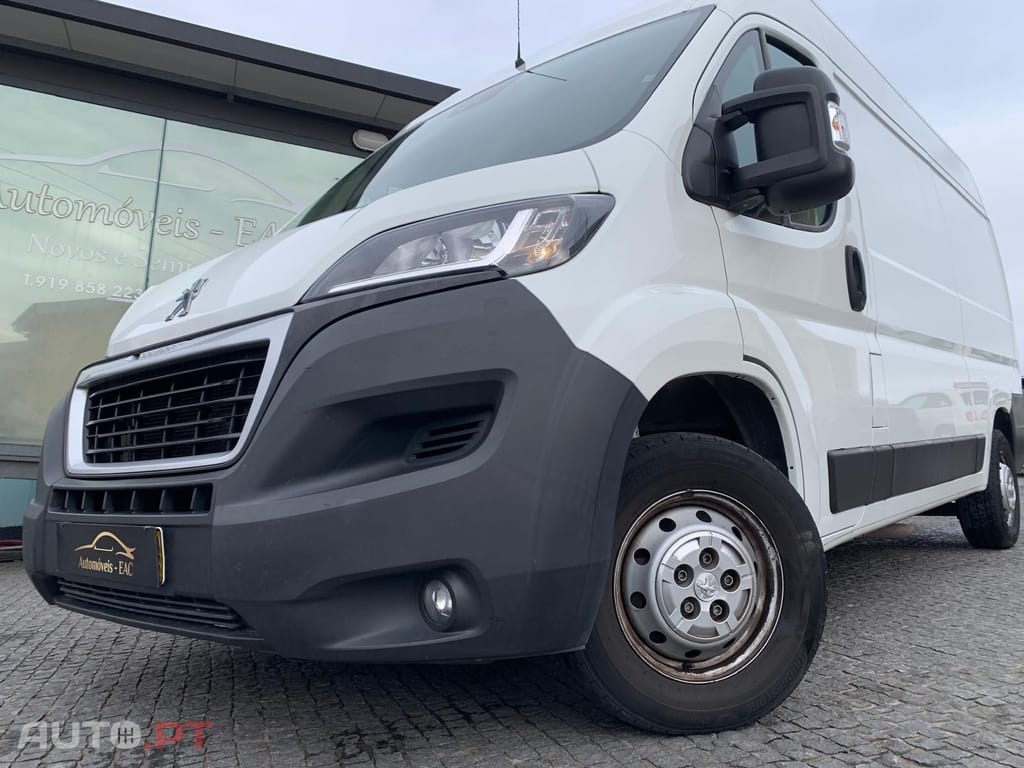 Peugeot Boxer 2.2 BlueHDi 335 L2 CD