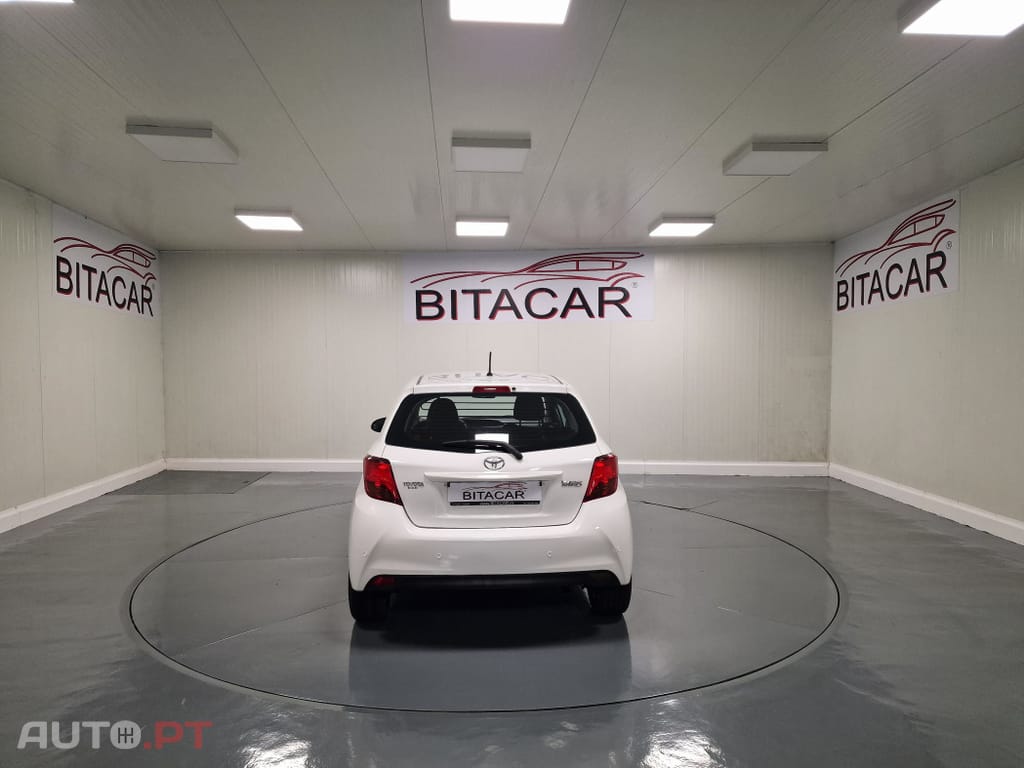 Toyota Yaris BIZZ 1.4 D-4D 90CV IVA DEDUTIVEL