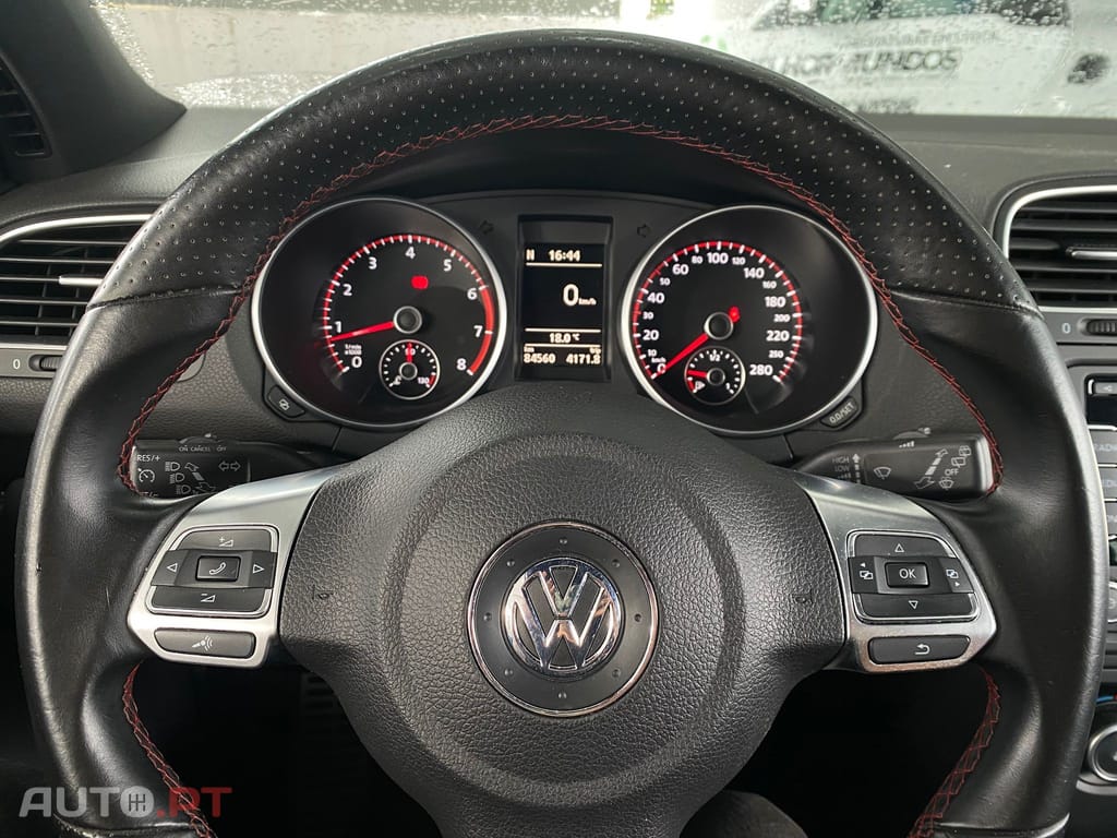 Volkswagen Golf 2.0 GTI
