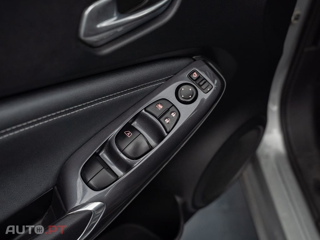 Nissan Juke 1.0 DIG-T N-Connecta