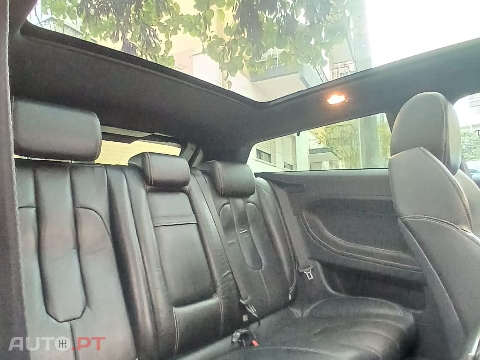 Land Rover Evoque Dynamic SD4 Coupé