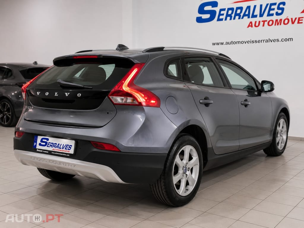 Volvo V40 Cross Country 1.6 D2 Momentum