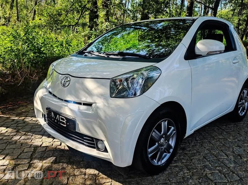 Toyota iQ 1.0 VVT-i Essential+AC