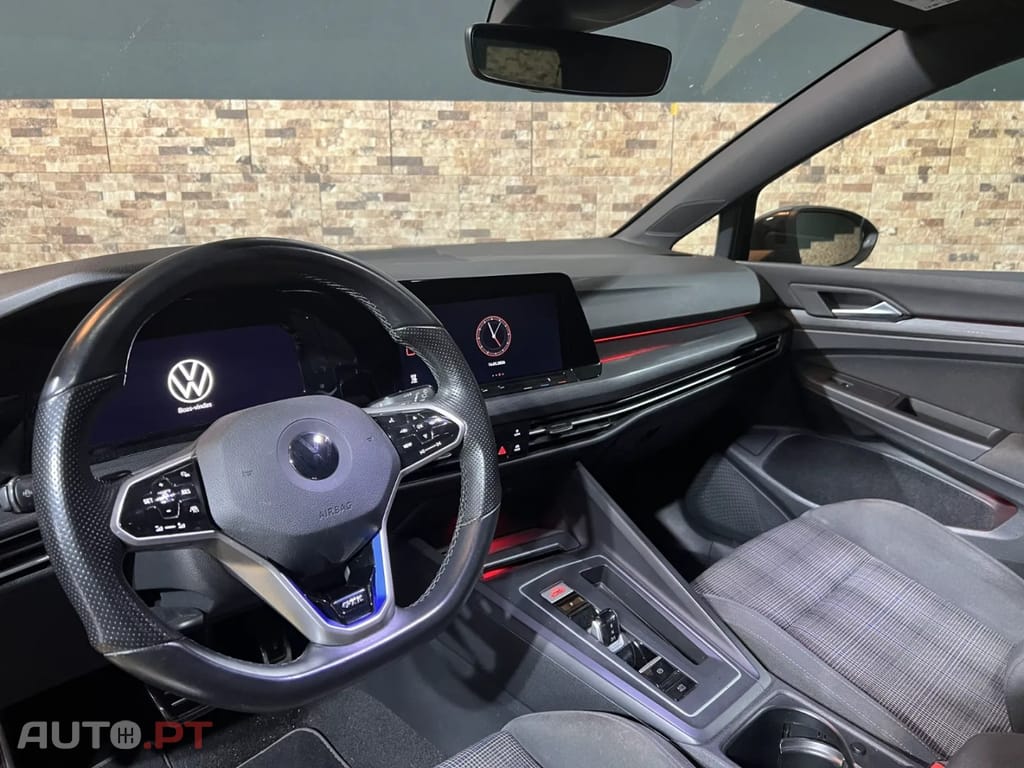 Volkswagen Golf VIII 1.4 GTE Plug-in Hybrid