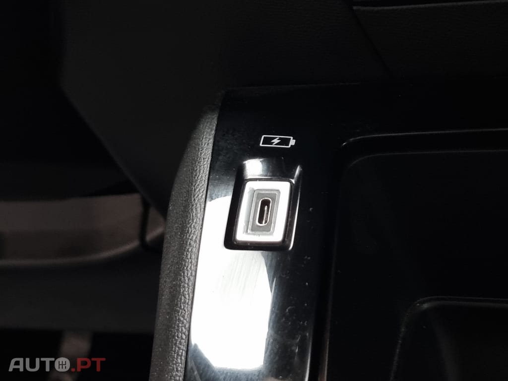 Peugeot 2008 1.2 PureTech Active Pack
