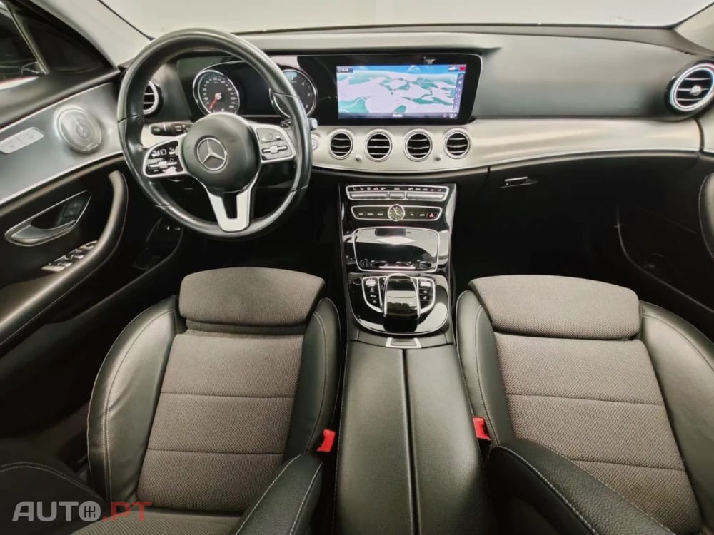 Mercedes-Benz E 220 Exclusive — fotografia 6