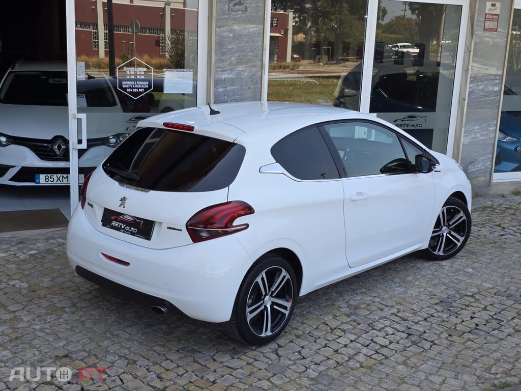 Peugeot 208 1.2 PureTech GT Line