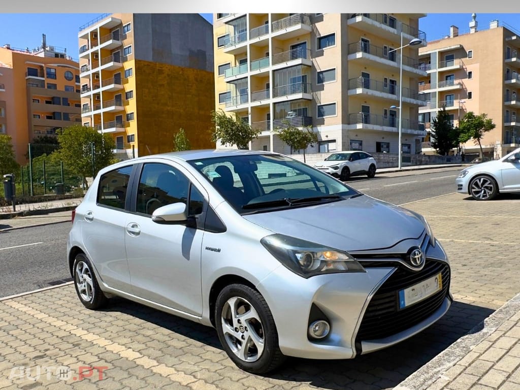 Toyota Yaris 1.5 HSD Active