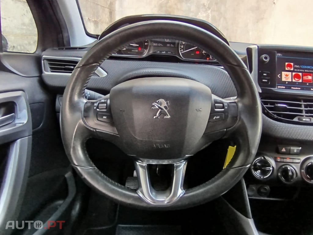 Peugeot 2008 1.2 PureTech Style