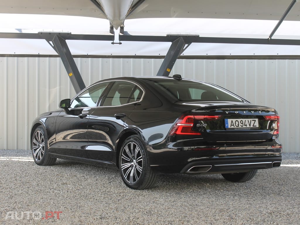 Volvo S60 2.0 T8 PHEV Inscription AWD 455 cv