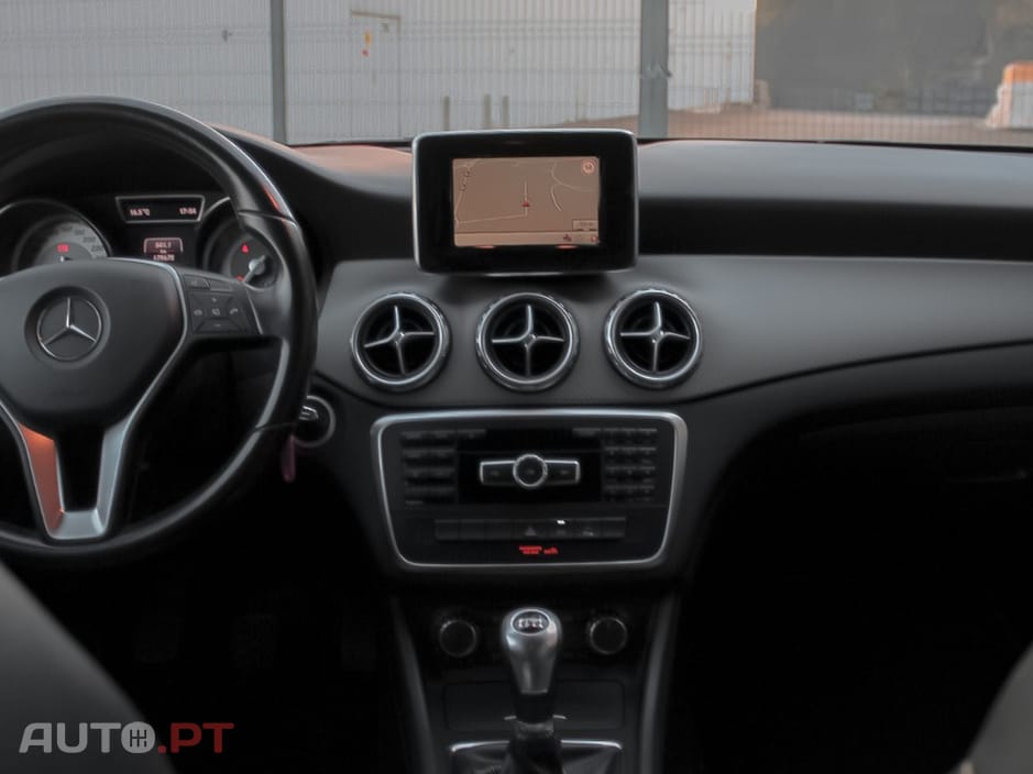 Mercedes-Benz GLA 180 CDi Urban
