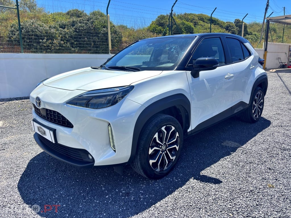 Toyota Yaris Cross 1.5 HDF Square Collection