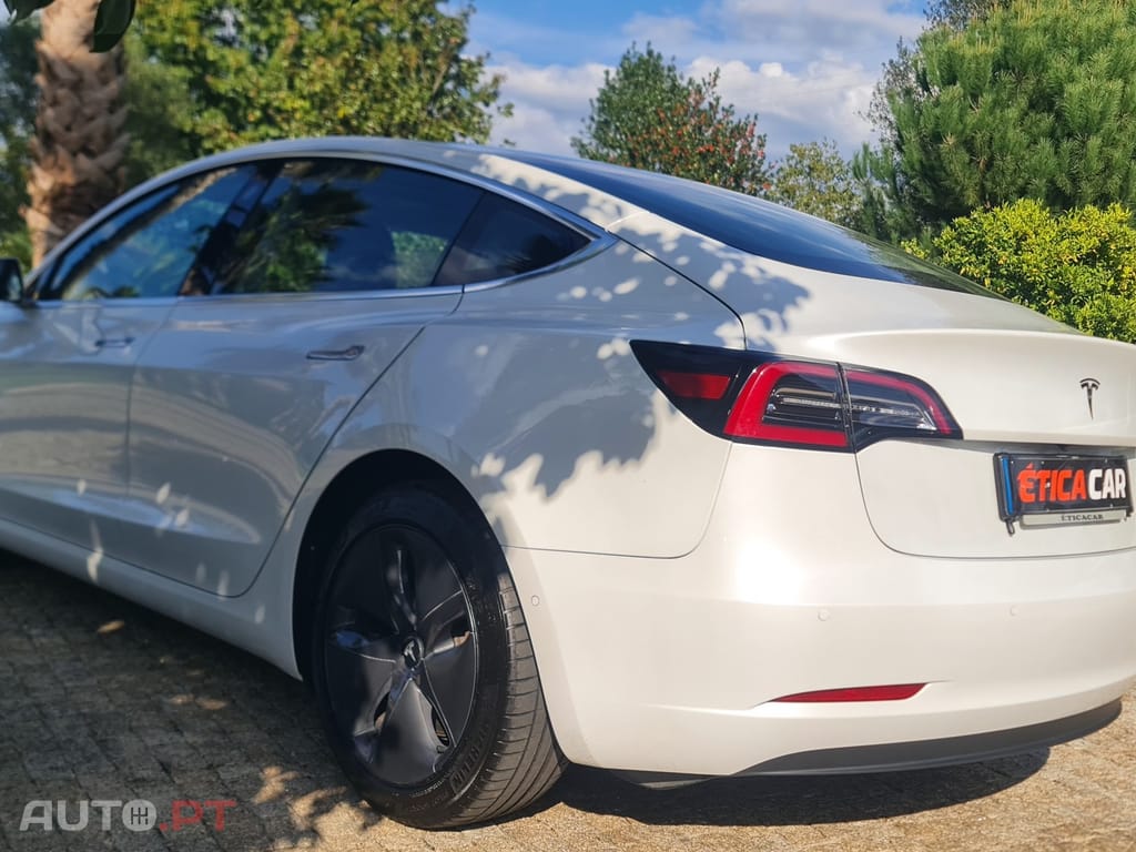 Tesla Model 3 Tração Traseira Premium