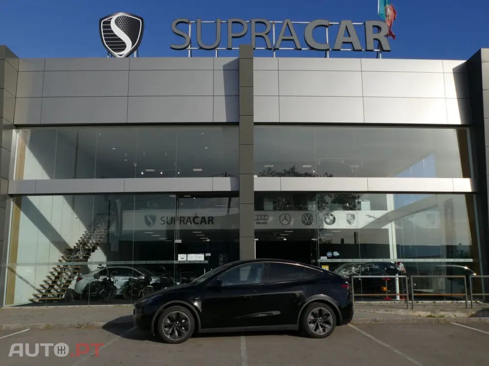 Tesla Model Y Standard