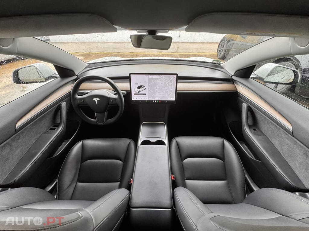 Tesla Model 3 Standard Range Plus RWD