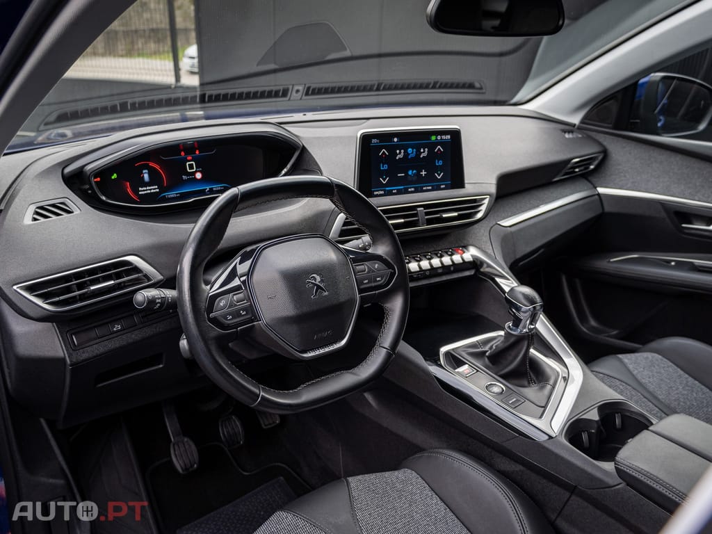 Peugeot 3008 1.5 BlueHDi Allure