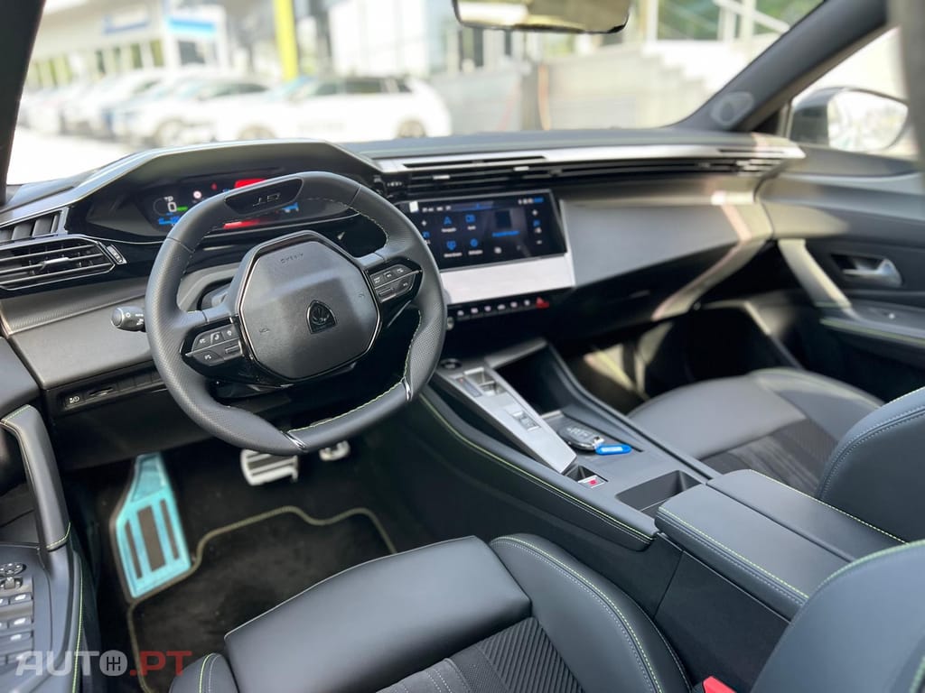 Peugeot E-308 54 kWh GT