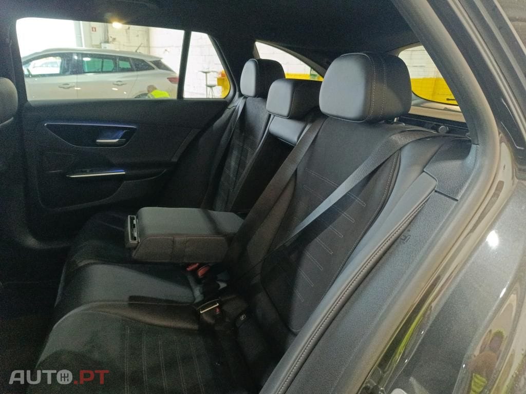 Mercedes-Benz C 300 e AMG Line