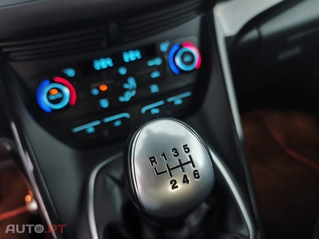 Ford Kuga 1.5 TDCi ST-Line