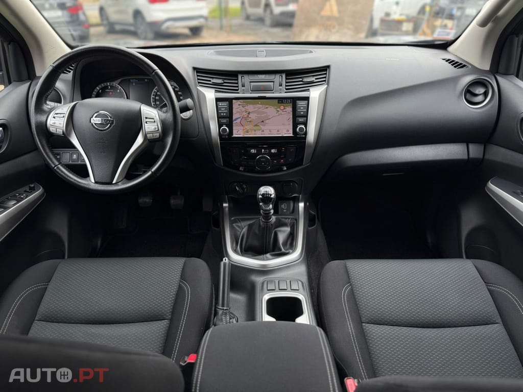 Nissan Navara 2.3 dCi CD 4WD N-Connecta Nav