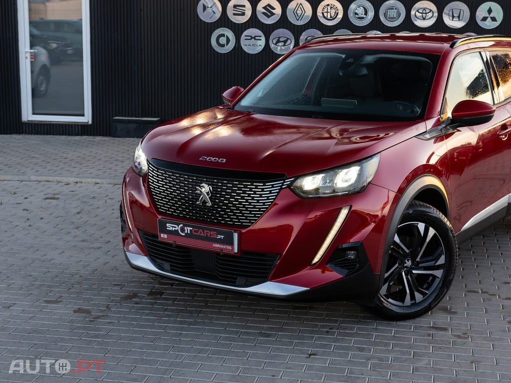 Peugeot 2008 1.2 PureTech Allure Pack