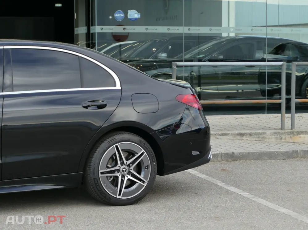Mercedes-Benz C 300 e AMG Line