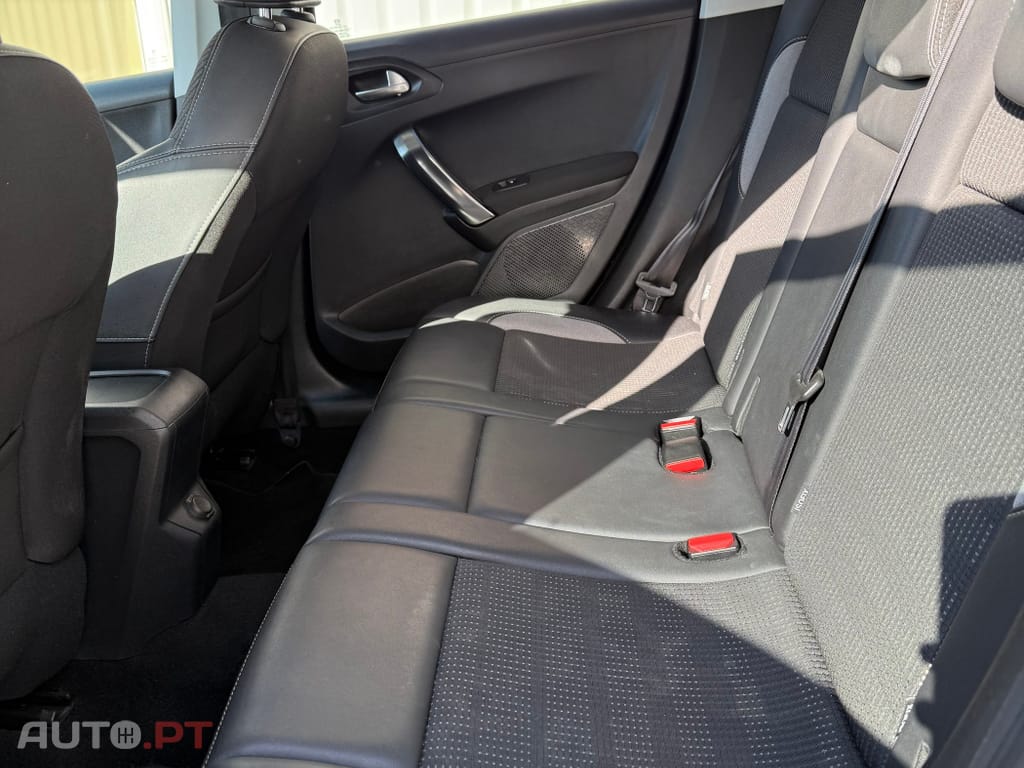 Peugeot 2008 1.6 BlueHDi Active