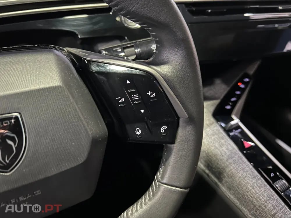 Peugeot 3008 1.2 Hybrid Allure e-DCS6