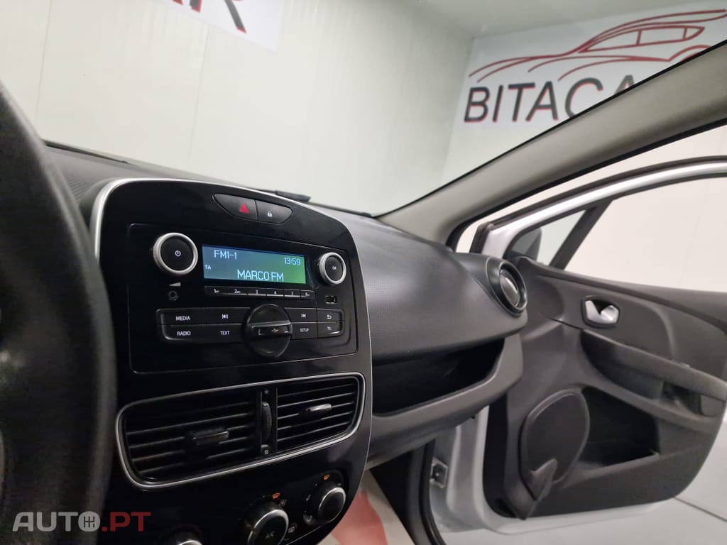 Renault Clio SOCIETE 1.5 DCI ZEN IVA DEDUTÍVEL