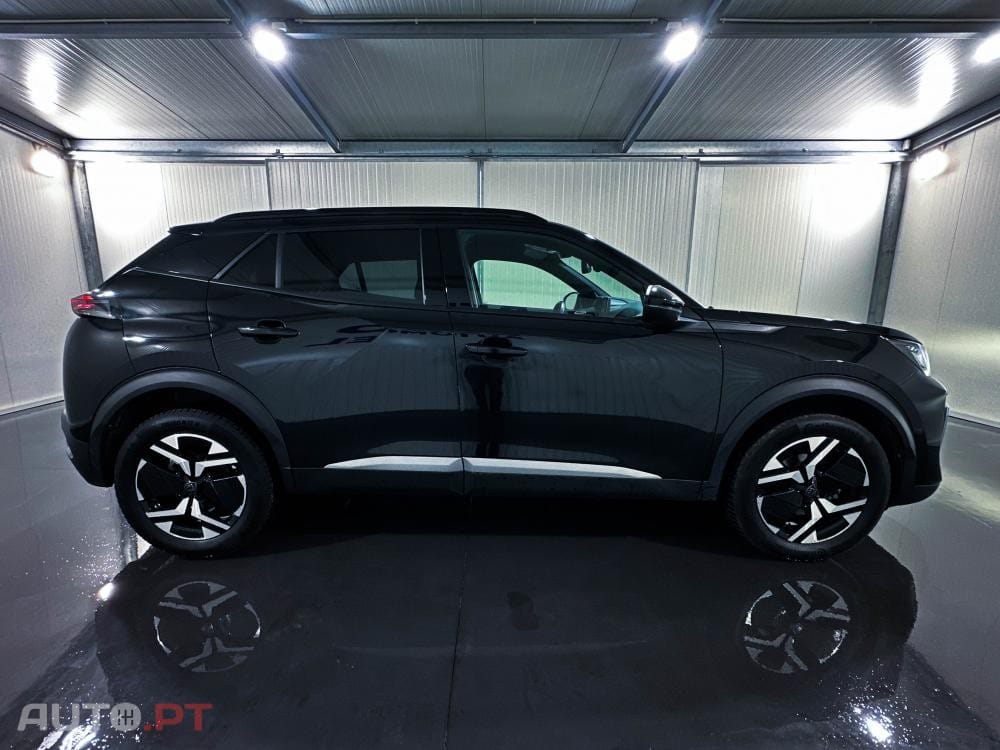 Peugeot 2008 1.2 PureTech Allure EAT8