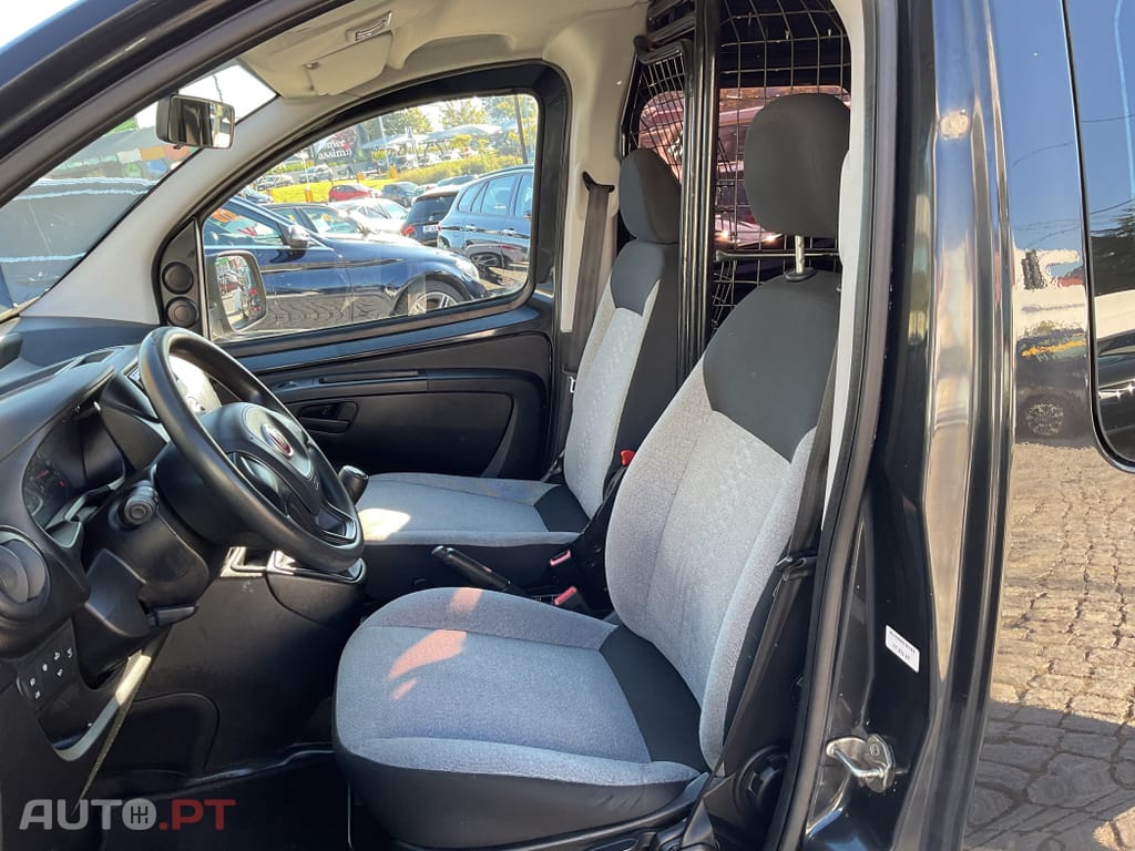 Fiat Fiorino 1.3 M-jet Adventure com 1GD