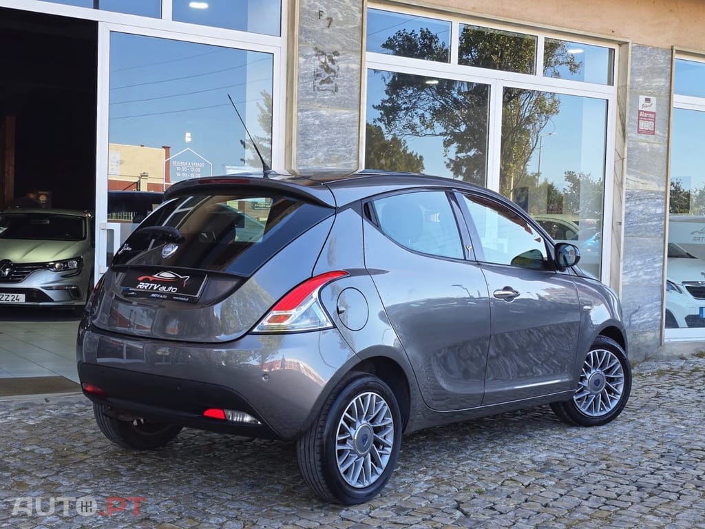 Lancia Ypsilon 1.3 M-jet S&S Platinum
