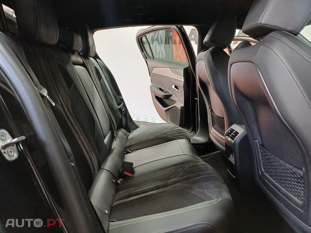 Peugeot 308 1.2 PureTech GT EAT8