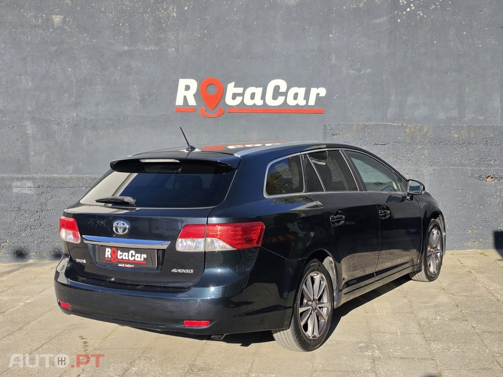 Toyota Avensis 2.0 D-4D Luxury+GPS