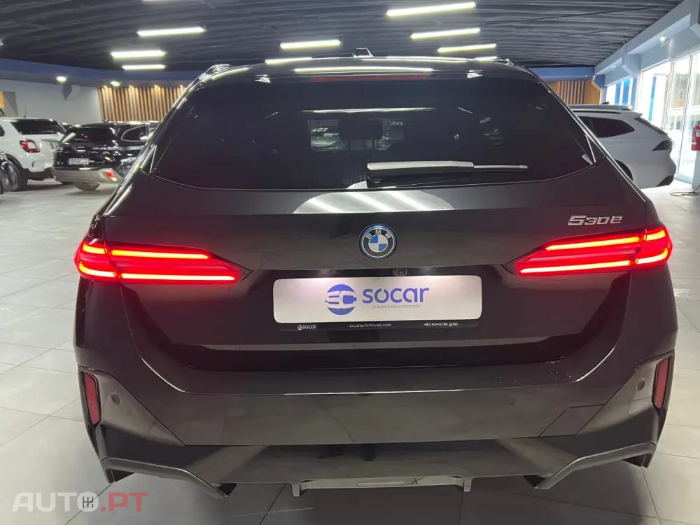 BMW 530 e Pack Desportivo M