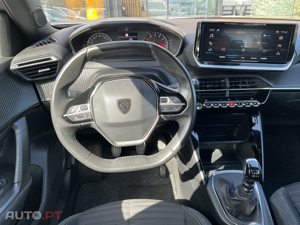 Peugeot 2008 1.2 PureTech Active Pack