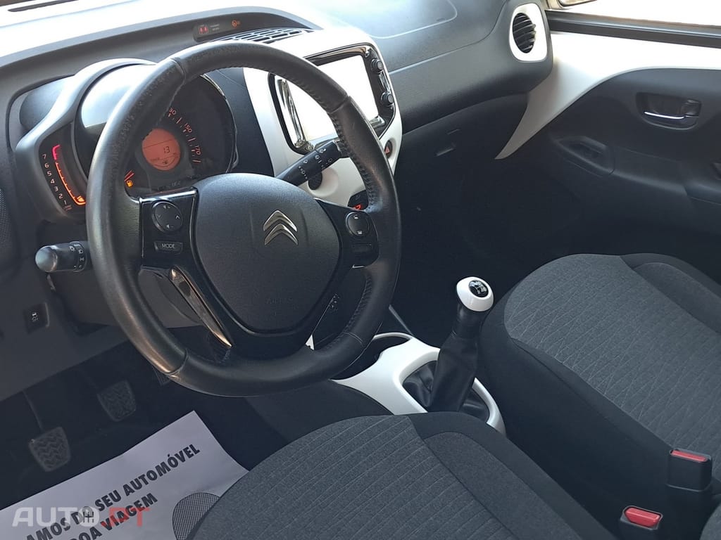 Citroen C1 1.2 VTi Shine