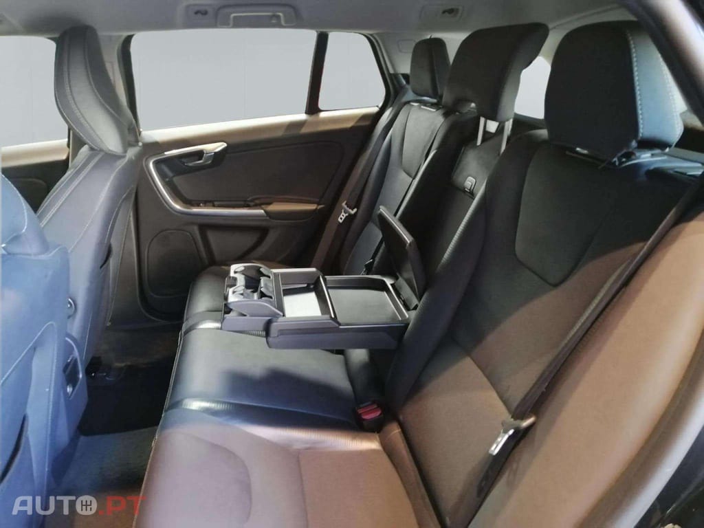 Volvo V60 1.6d  R-design