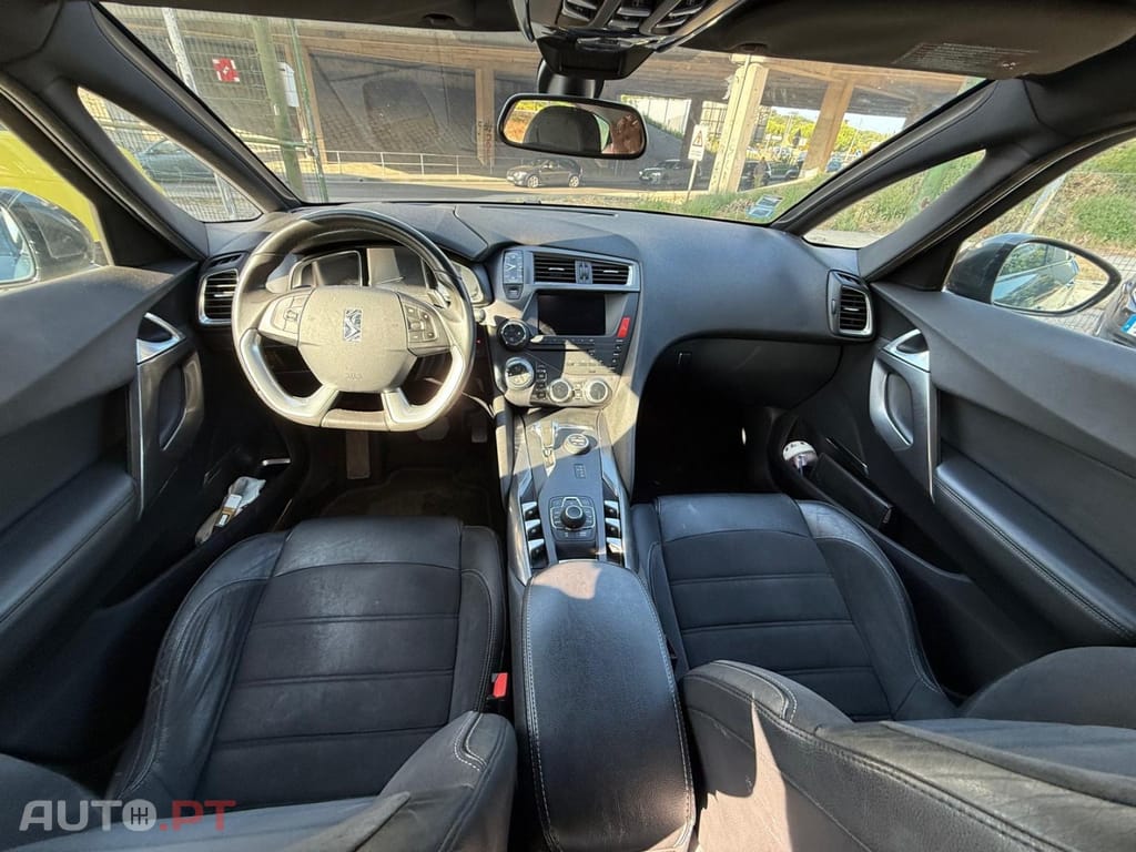Citroen DS5 2.0 HDi Hybrid4 So Chic CMP6