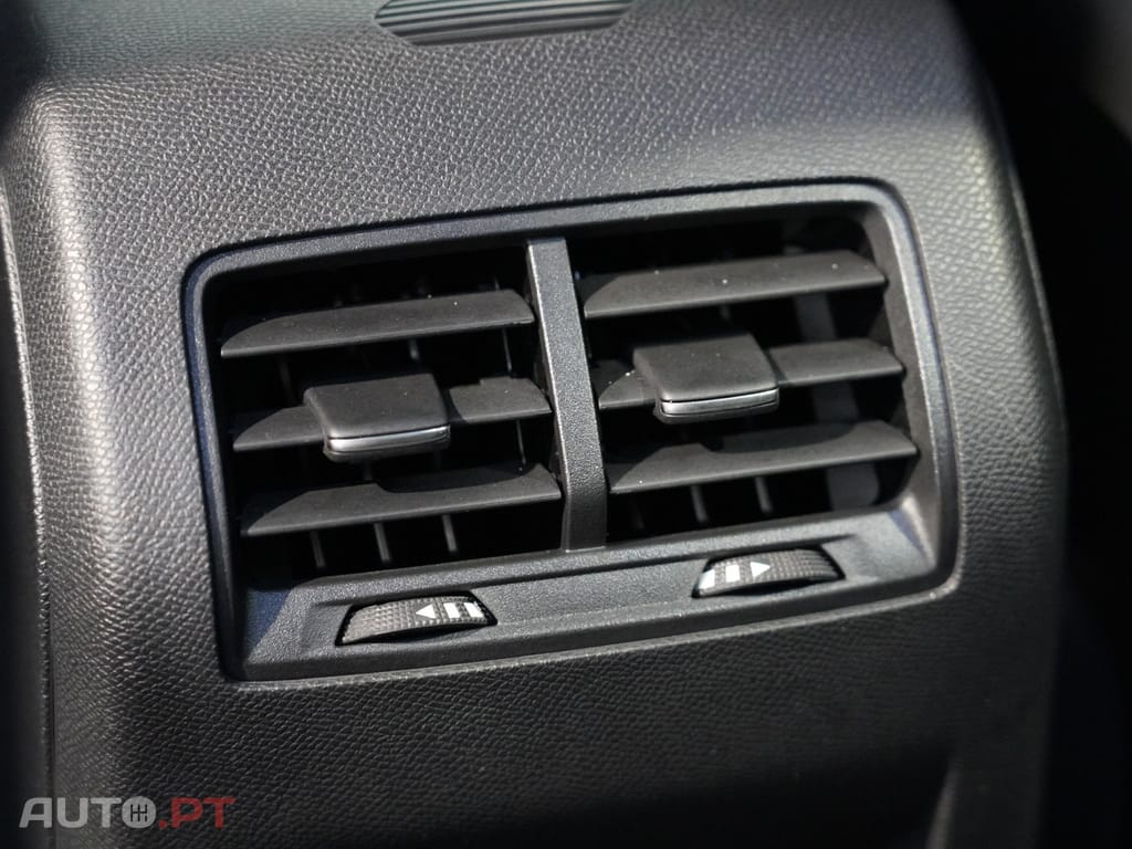 Peugeot 408 1.2 PureTech Allure EAT8